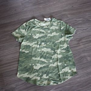 Old navy camo tee